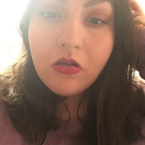 Meet your Posher, Abbi